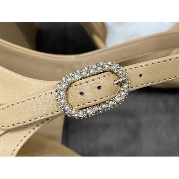 CHANEL BEIGE LEATHER PEARL CC LOGO HEELS SANDALS SHOES Size 38.5 new w/box - Picture 5 of 15